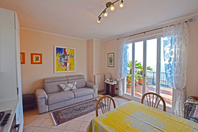 Wohnungen zum kaufen in Ospedaletti