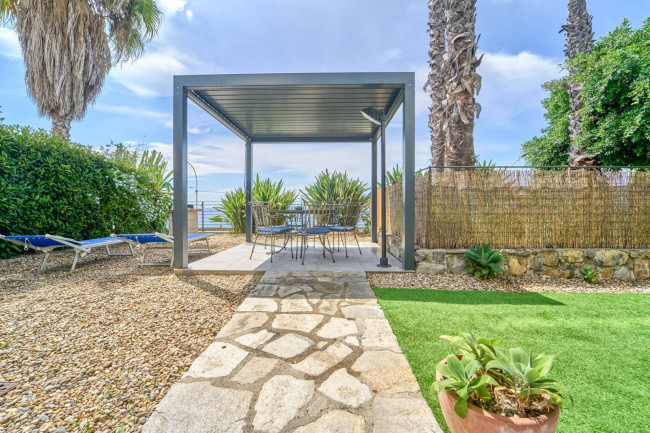 Appartamento in vendita a Santo Stefano al Mare