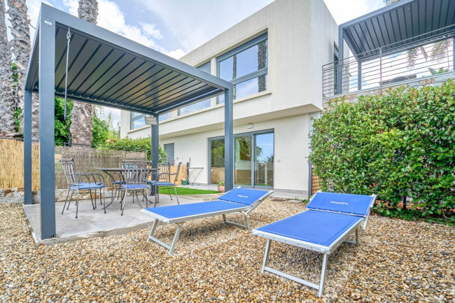 Appartamento in vendita a Santo Stefano al Mare