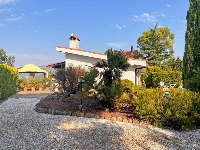 Villa in vendita a Camporosso