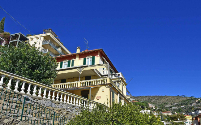 Appartamento in vendita a Alassio