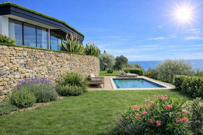 Villa for sale in Imperia