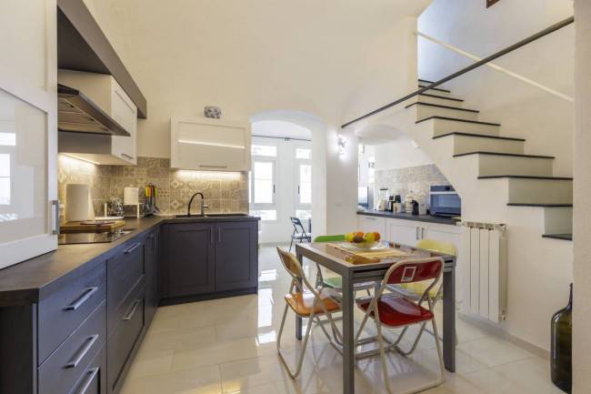 Appartamento in vendita a Riva Ligure