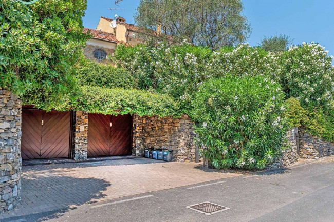 Appartamento in vendita a Garlenda