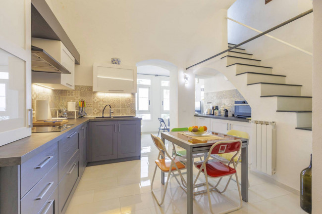 Appartamento in vendita a Riva Ligure