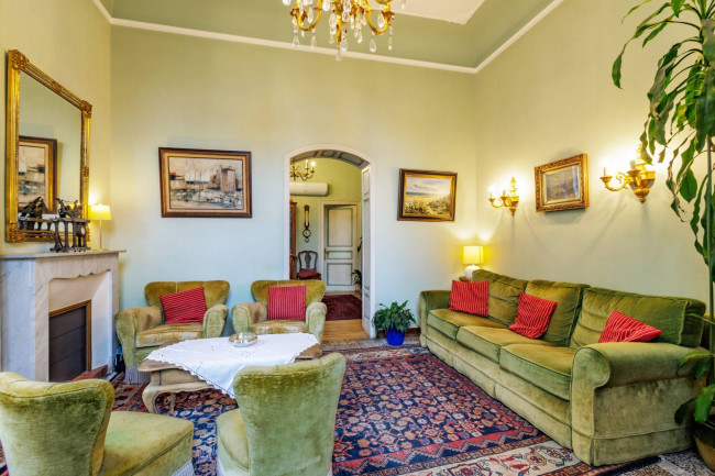 Villa for sale in Imperia