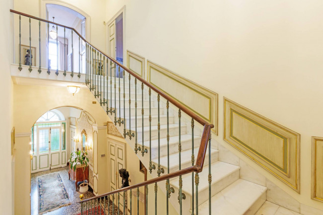 Villa for sale in Imperia