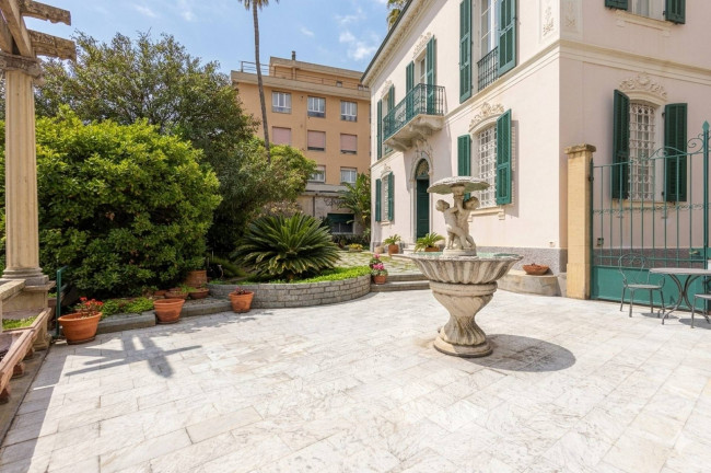 Villa for sale in Imperia