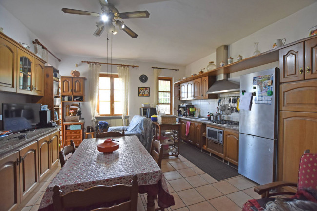 Appartamento in vendita a Borghetto Santo Spirito