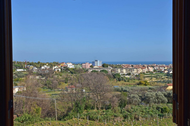 Appartamento in vendita a Borghetto Santo Spirito