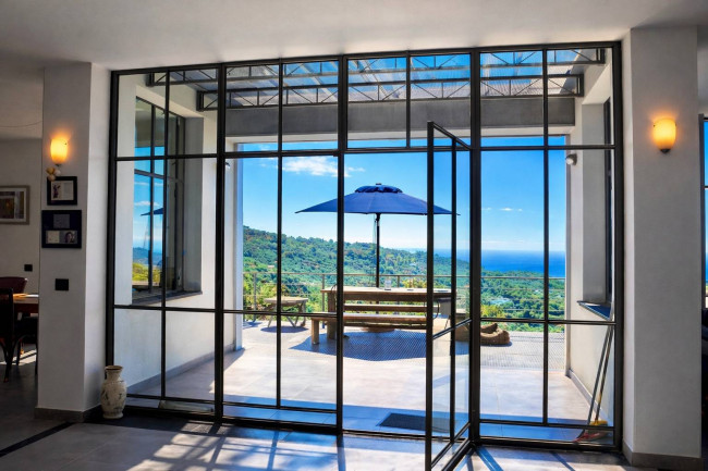 Villa for sale in Diano San Pietro