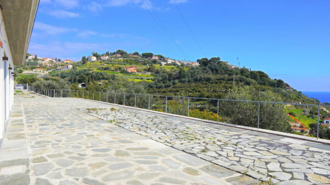 Вилла в продажа в Imperia