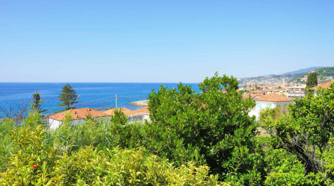 Villa in vendita a Santo Stefano al Mare