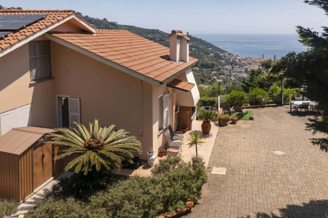 Villa in vendita a Noli