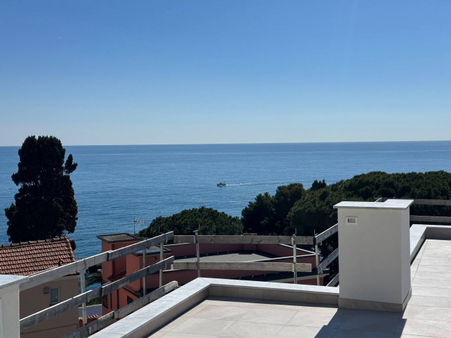 Apartment for sale in Bordighera