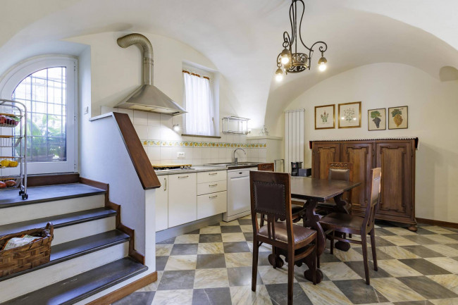 Casa di paese in vendita a Villanova d'Albenga