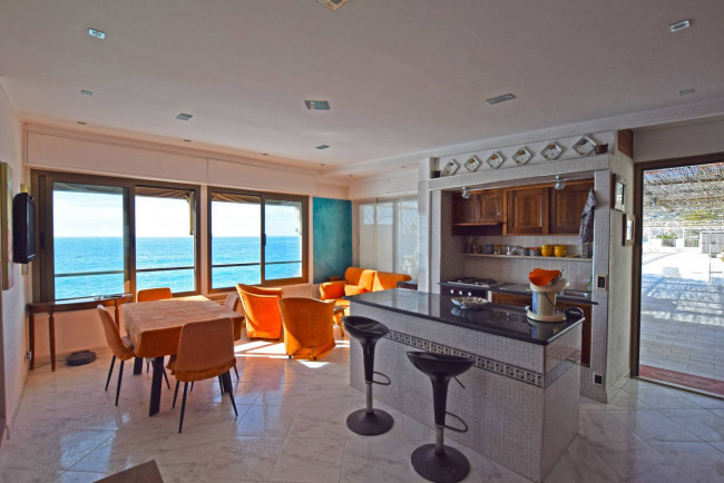 Квартира в продажа в Ospedaletti