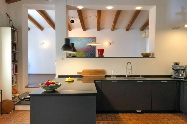 Casa di paese in vendita a Montalto Carpasio