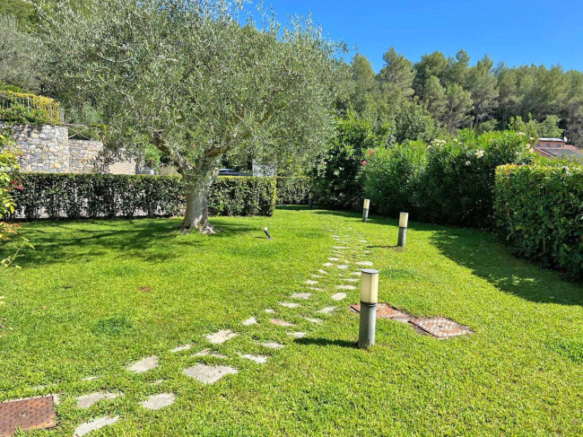 Вилла в продажа в Garlenda