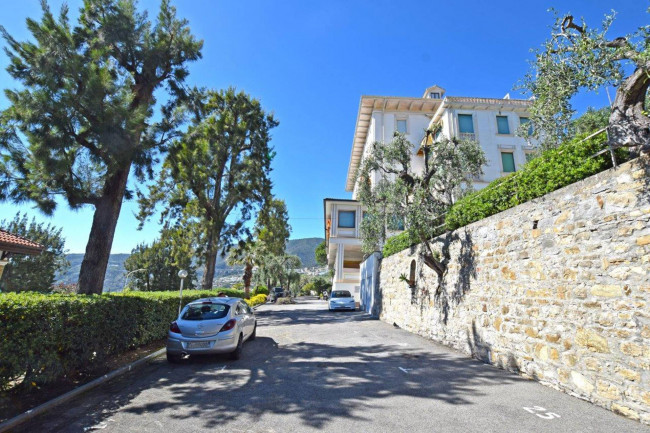 Квартира в продажа в Ospedaletti