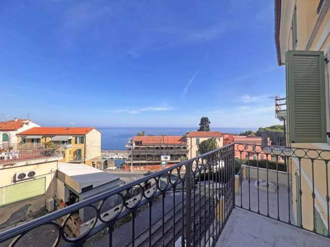 Appartamento in vendita a Bordighera