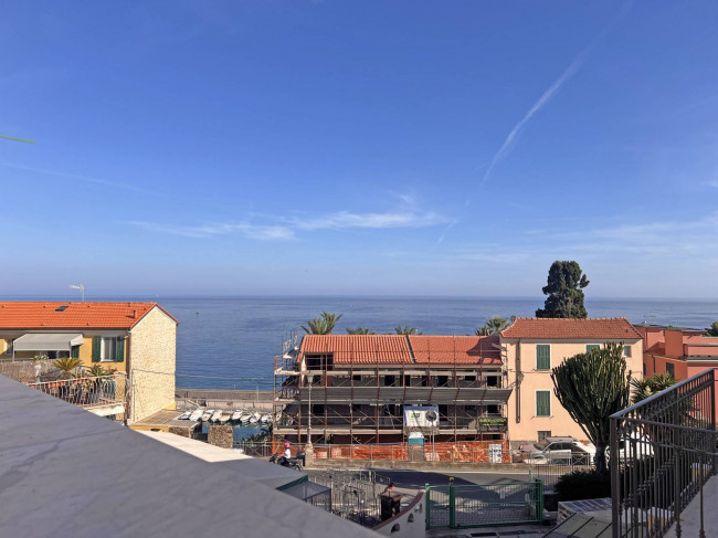 Appartamento in vendita a Bordighera