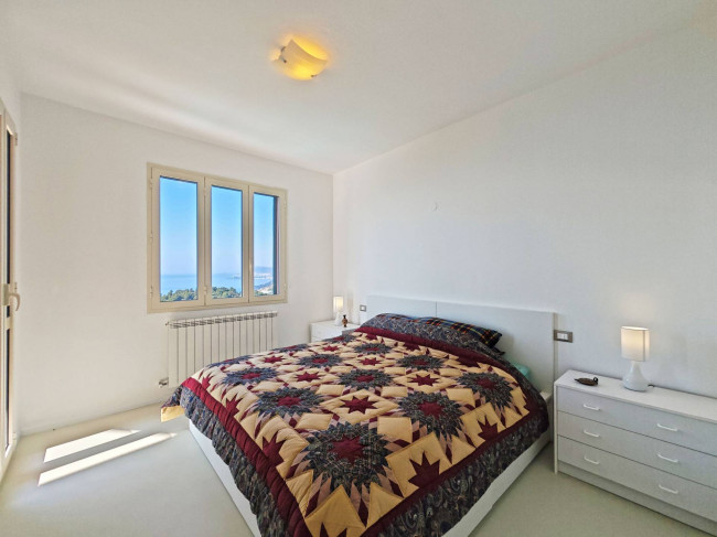 Villa for sale in Camporosso