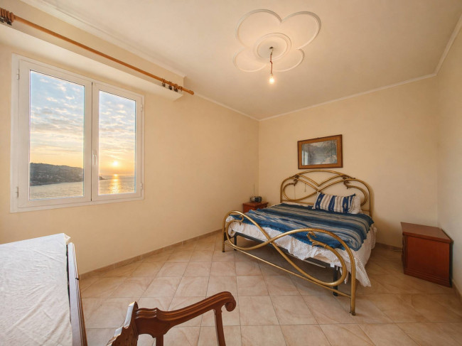 Appartamento in vendita a Bordighera
