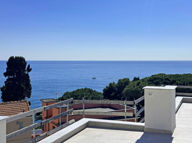 Квартира в продажа в Bordighera