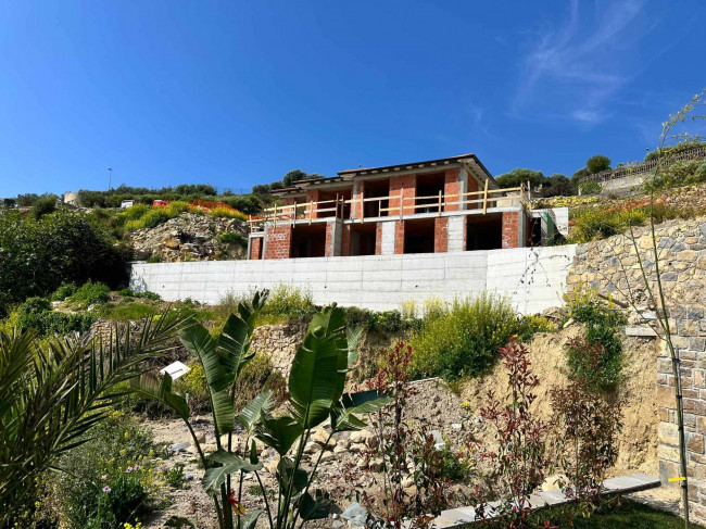 Villa in vendita a Bordighera