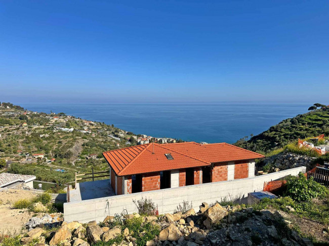 Villa in vendita a Bordighera