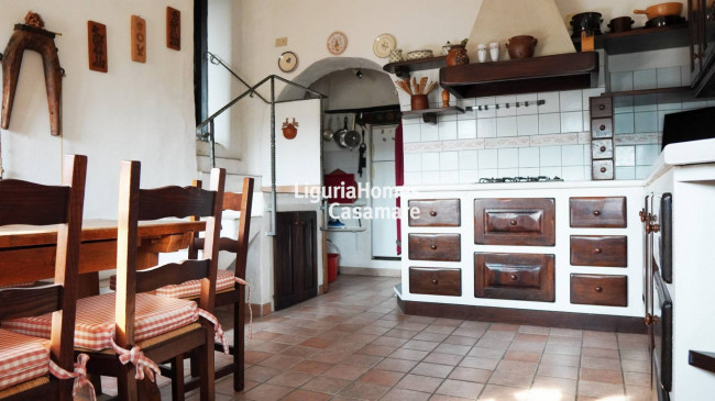 Town House for sale in Imperia