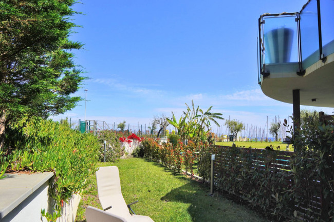 Appartamento in vendita a Santo Stefano al Mare