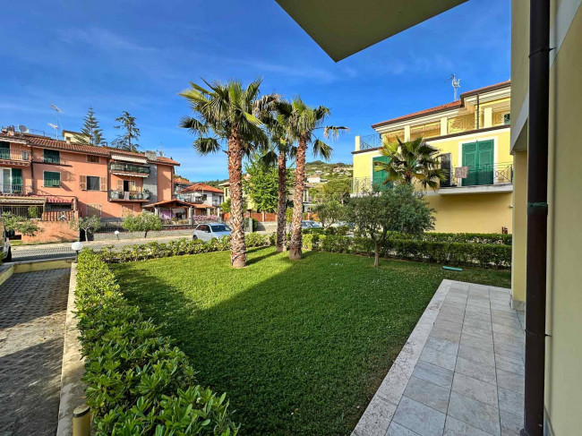 Appartamento in vendita a Bordighera