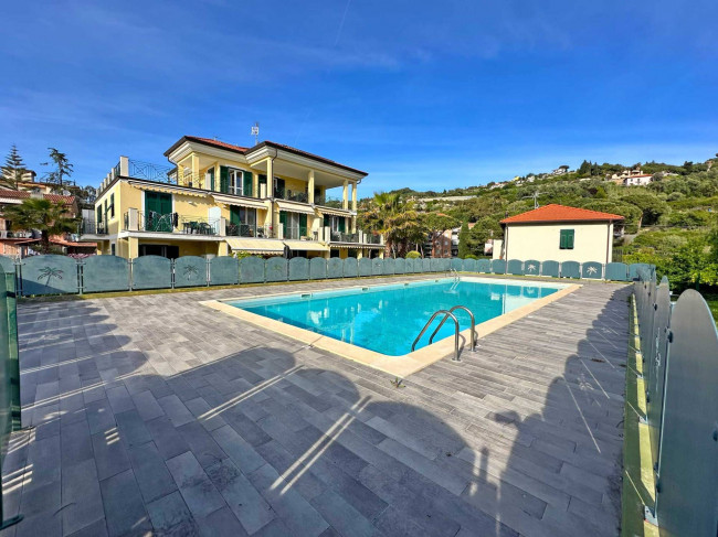 Appartamento in vendita a Bordighera
