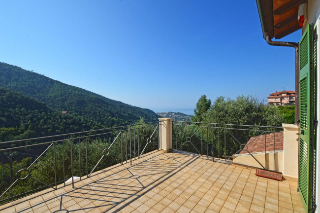 Villa in vendita a Vallebona