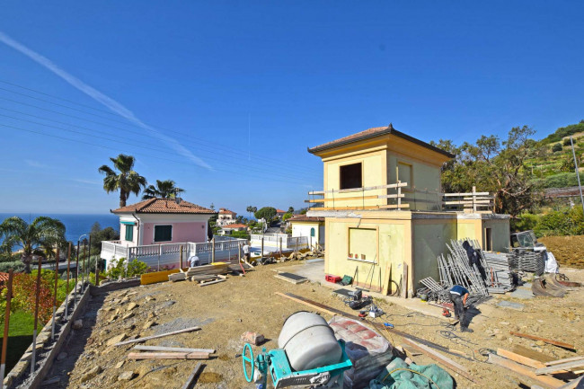 Villa in vendita a Ospedaletti