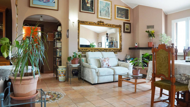 Villa in vendita a Imperia