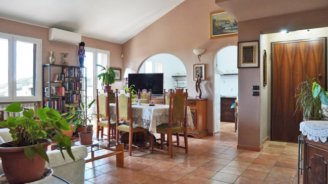 Villa in vendita a Imperia