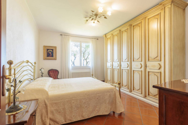 Villa in vendita a Cipressa