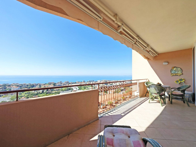 Квартира в продажа в Bordighera
