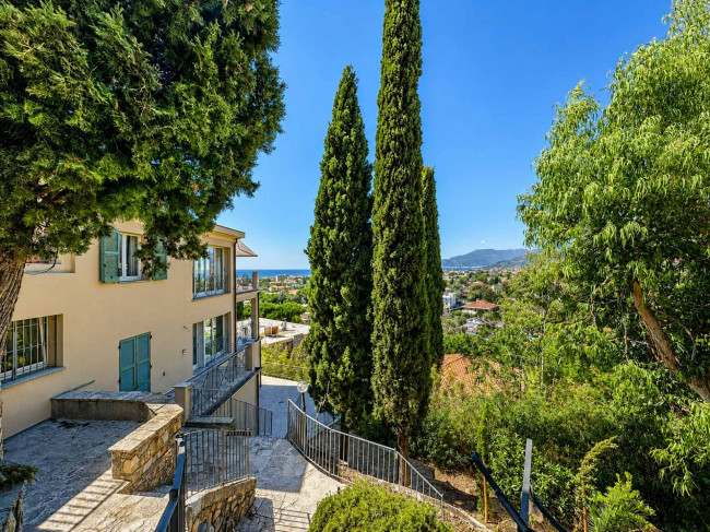 Wohnungen zum kaufen in Bordighera