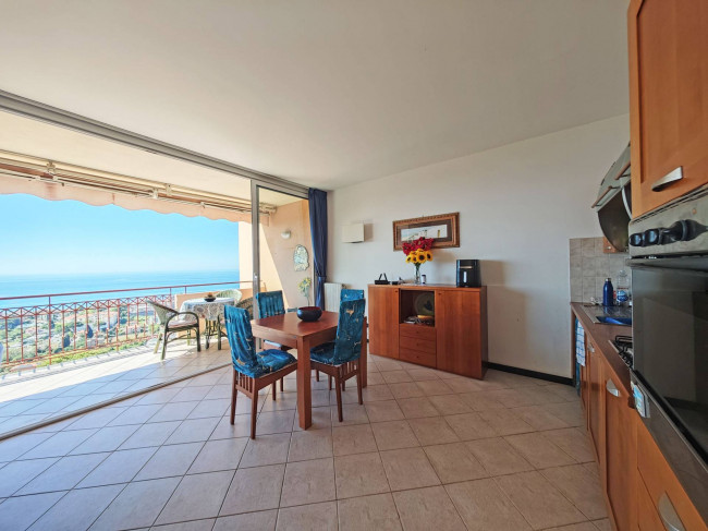 Квартира в продажа в Bordighera