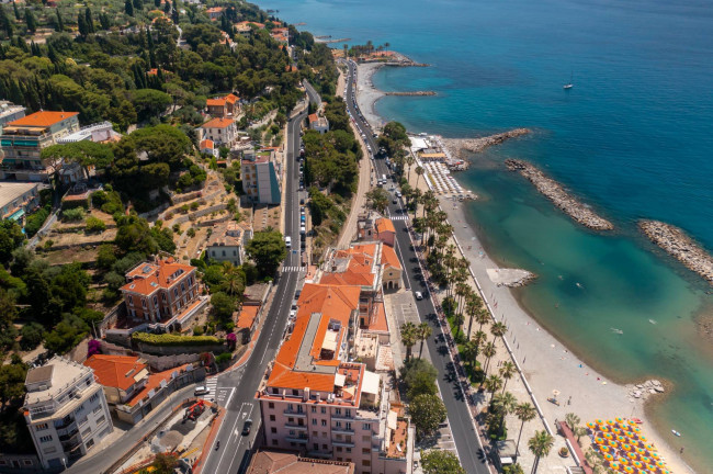 Appartamento in vendita a Imperia