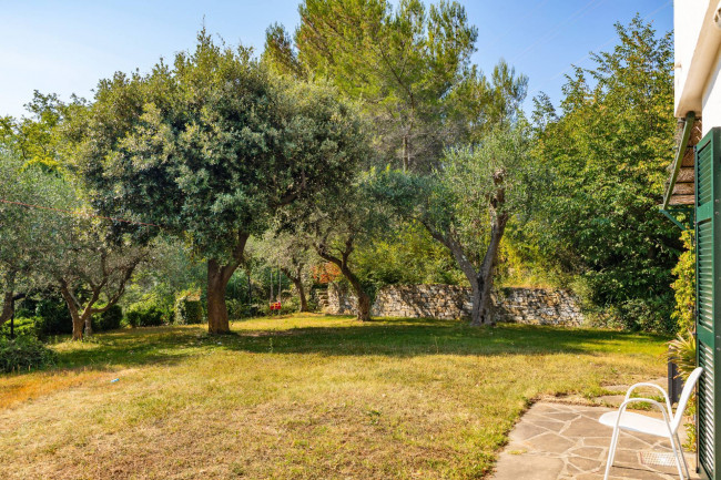 Villa in vendita a Imperia