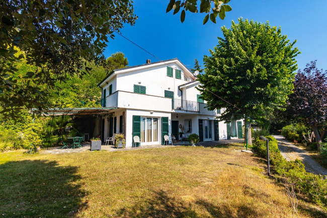 Villa in vendita a Imperia