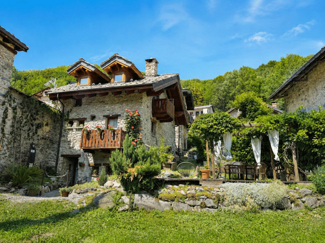 Casa di paese in vendita a Limone Piemonte