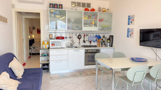 Appartamento in vendita a Cipressa
