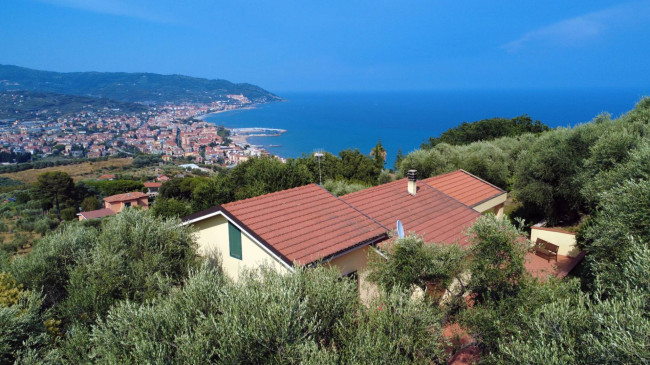Villa in vendita a Diano Marina