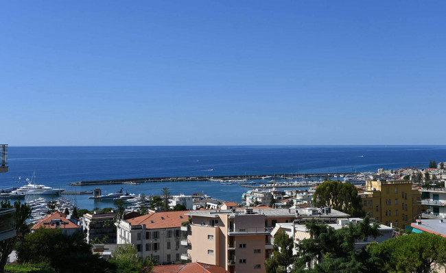 Appartamento in vendita a Sanremo